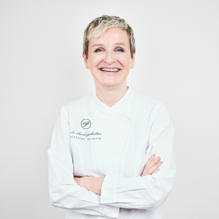 Dr. Claudia Gschnitzer